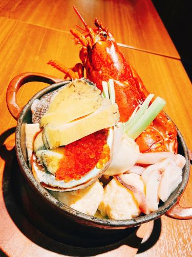 Luxurious bouillabaisse hotpot with lobster and abalone