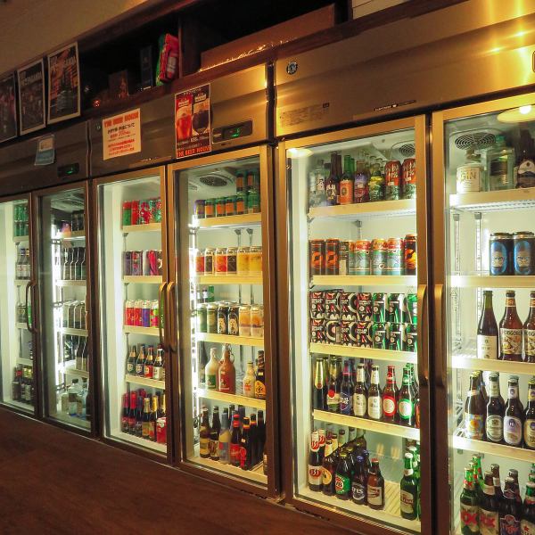 150 types of world beer at low prices♪ A carefully selected lineup of European pale ales, IPAs, and American beers, especially British beers.Welcome to buy beer and light snacks to take home♪