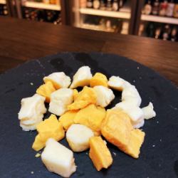 Snack cheese