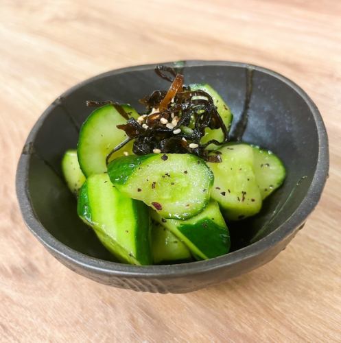 Salted kelp cucumber