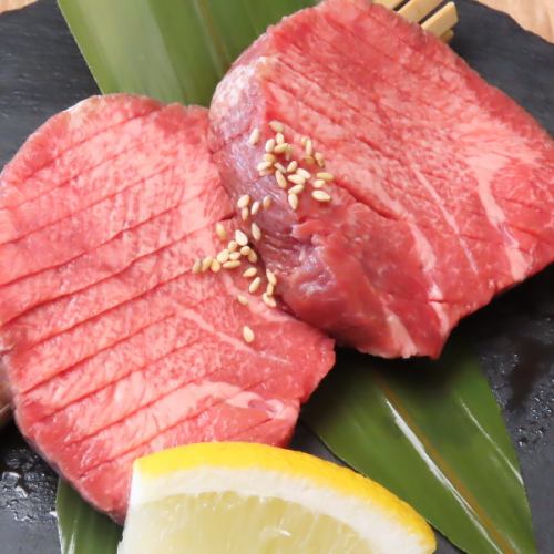 The carefully selected thick-sliced beef tongue and other rare cuts are carefully selected by the owner!