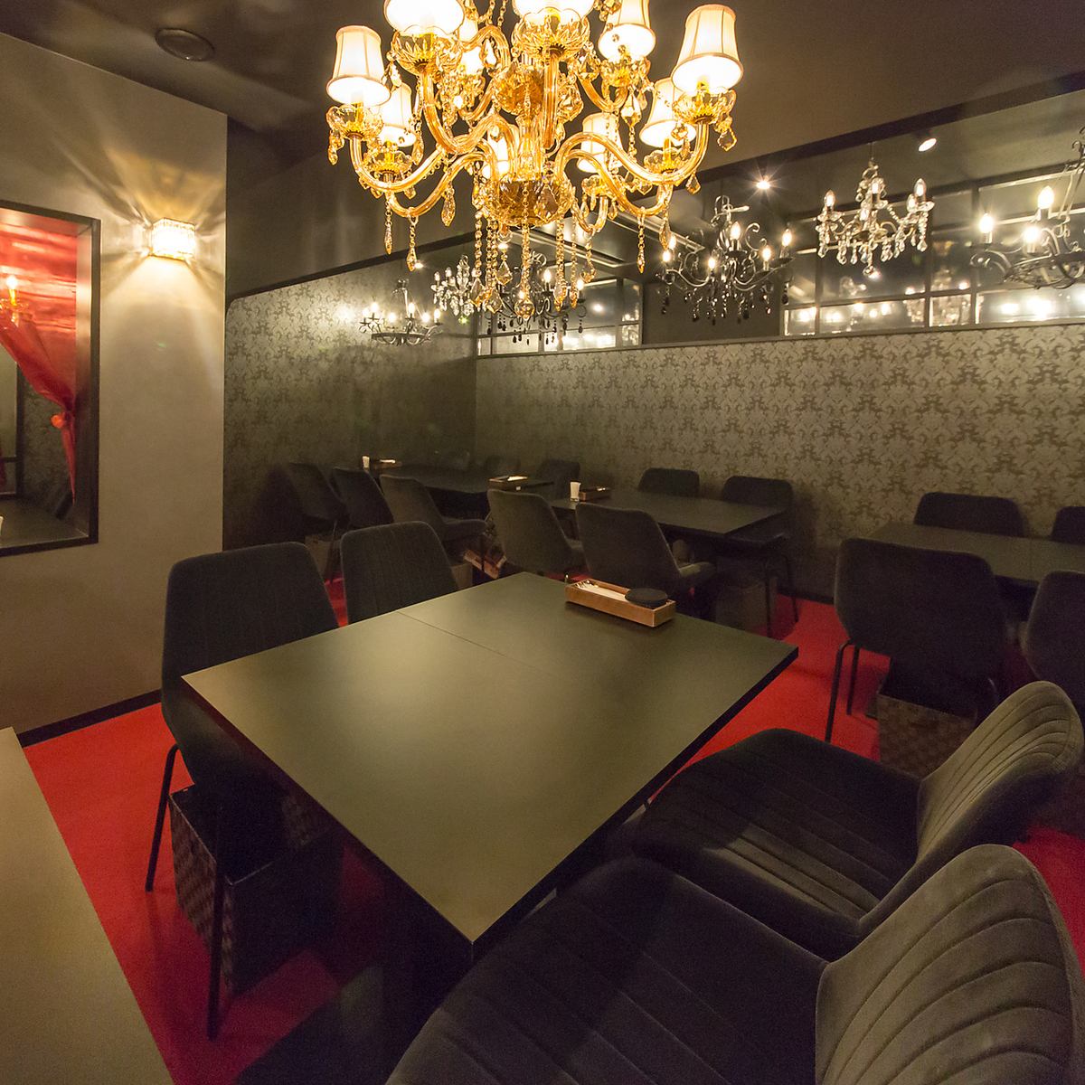 Chic atmosphere based on black and red with beautiful chandeliers