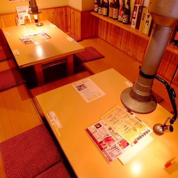 The private room type tatami room can accommodate 10 people.It is recommended to make a reservation because of its popularity! Please use it for entertainment and various meetings.