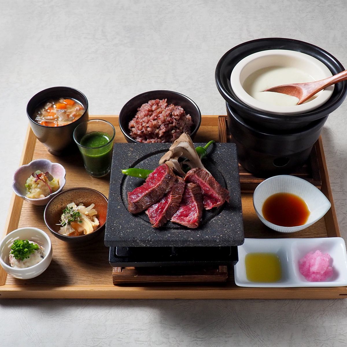 一汁六菜定食の身体に優しい定食のお店♪
