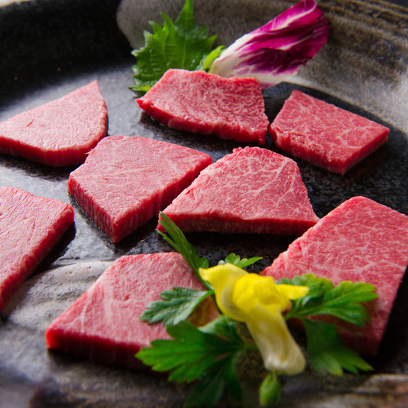 厳選和牛を贅沢に味わう飲み放題付きコースでワンランク上の接待