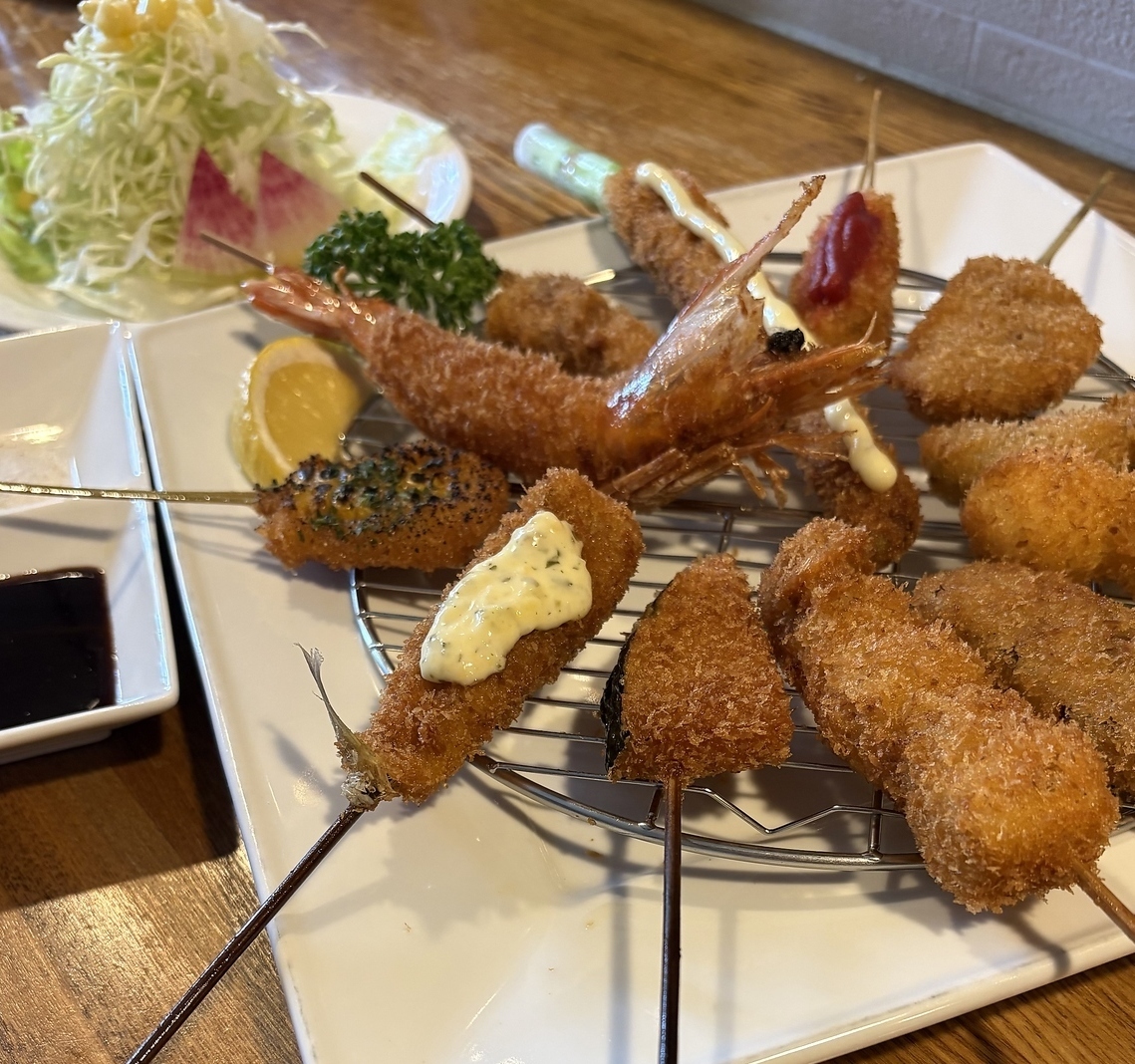 高槻の創作串かつ居酒屋です。おいしいお酒とお料理を取り揃えております。