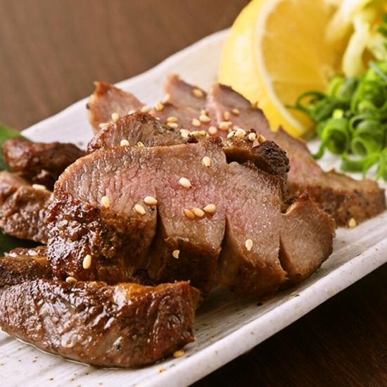 美味しい牛タンと素材の味を活かした料理が楽しめるネオ大衆酒場！それが　べこたん