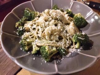 Genovese with shrimp and broccoli