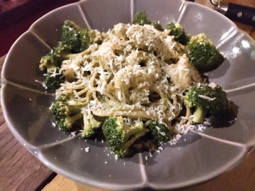 Genovese with shrimp and broccoli