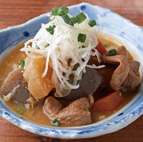 《ます家にきたら》もつ煮