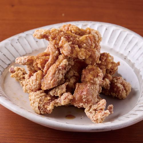 《ます家にきたら》とりあえず(鶏の唐揚げガーリック)　大