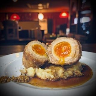 スコッチエッグ、自家製デミグラスソース