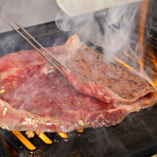 厳選された上質なお肉をセットでもお楽しみいただけます♪