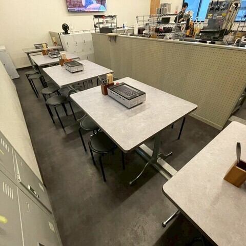 깨끗한 점내에서 불고기를.고급 고기를 합리적으로 제공합니다.