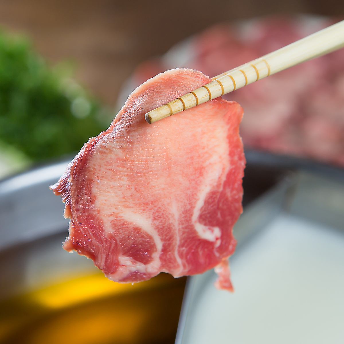 Our restaurant uses domestically produced beef tongue! Enjoy the soft and delicious tongue.