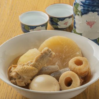 鷄出汁香るおでん(四恩鶏の鶏手羽）