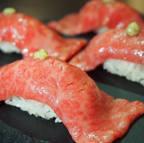 Aizu-produced horse meat sushi and Sendai beef meat sushi! To commemorate the opening, we offer a 3-hour all-you-can-drink course!