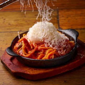 鉄板雪山ナポリタン