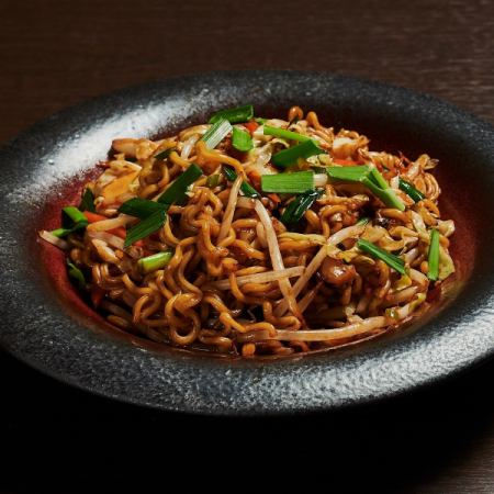 Szechuan-style fried noodles