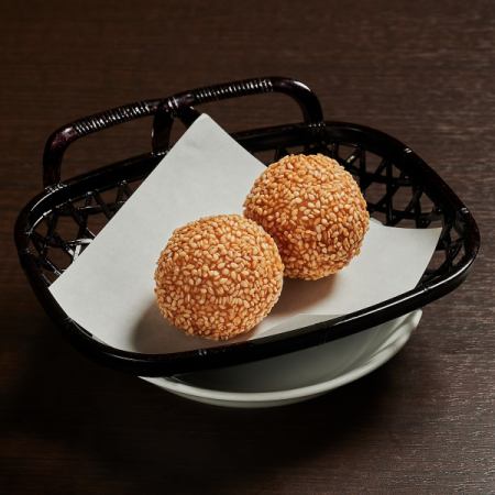 Sesame balls (2 pieces)