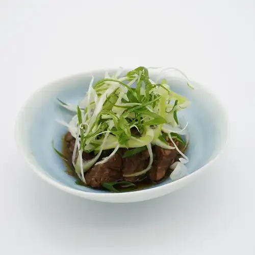 Wagyu beef with green onion ponzu sauce