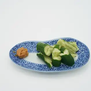 Smashed cucumber (with plum and miso) / Edamame / Chilled tomatoes / Coleslaw / Chilled tofu with aromatic seasoning