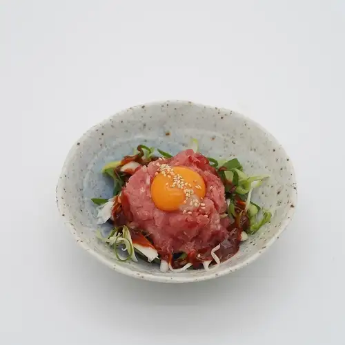 Tuna tataki yukke
