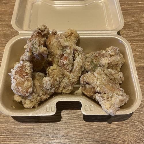 鶏のからあげ