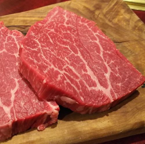 肉だけじゃない！味付けやお酒もこだわってます!!