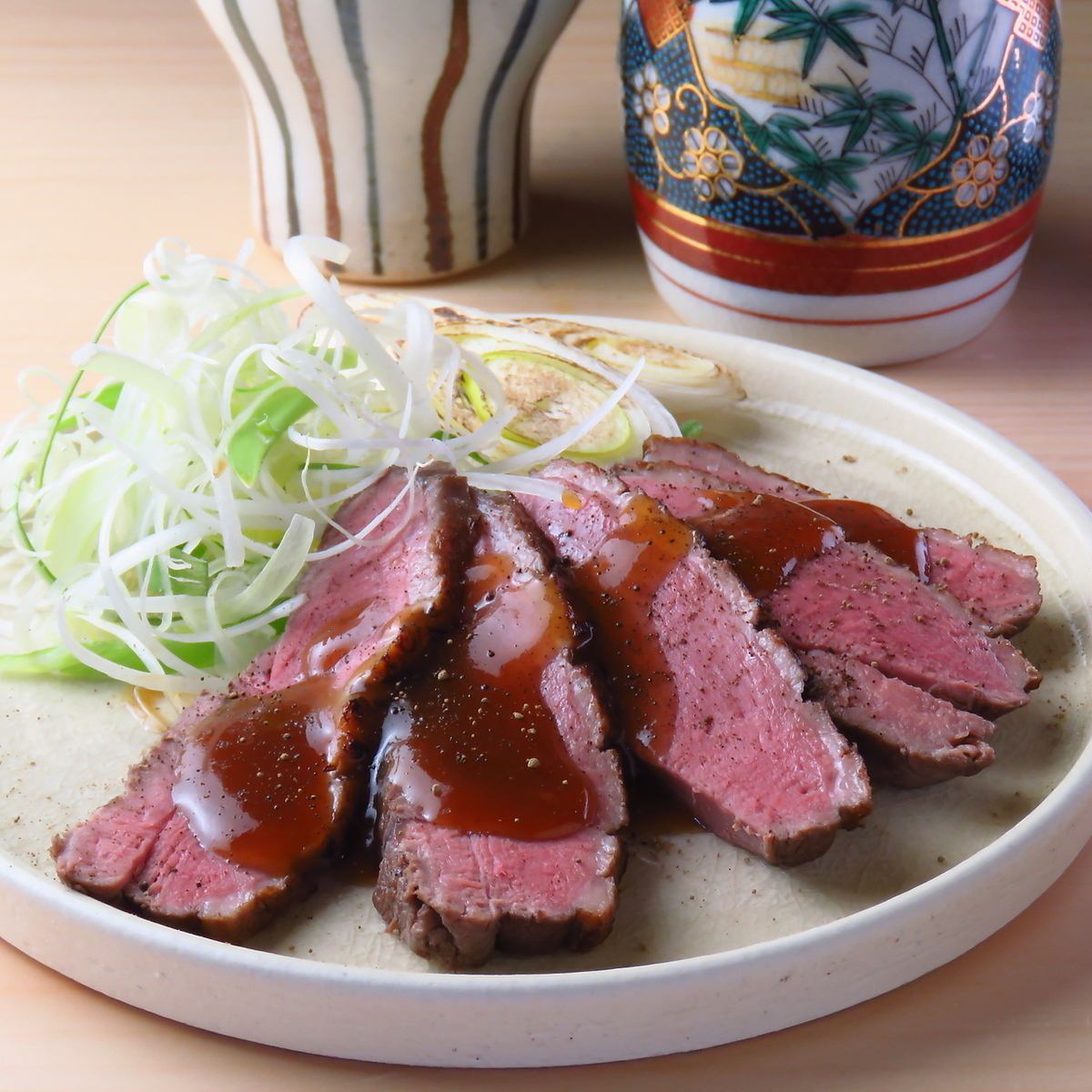 季節の食材を活かしたお料理と、厳選された日本酒を楽しめます◎