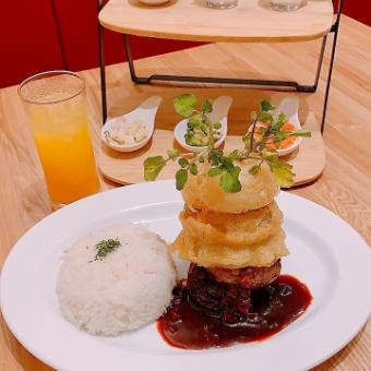 <LUNCH>手捏汉堡牛排+6种开胃小菜午餐套餐★1,700日元（含税）