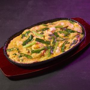 Fluffy and creamy! Hot plate with chive and egg