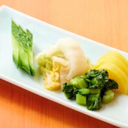 漬物の盛り合わせ