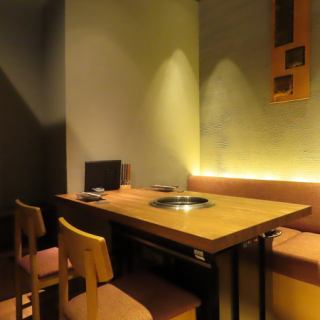 4名様までご利用いただける個室を9部屋完備しております。