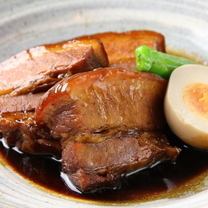 The "braised pork" is simmered for a long time, and has many repeat customers.