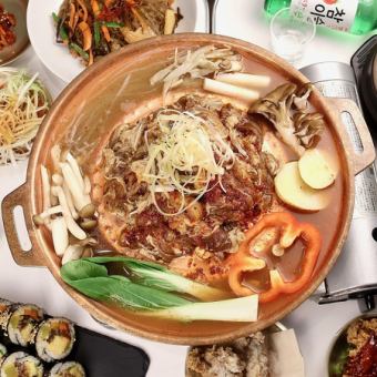 【新横浜店限定!!】3時間飲み放題 プルコギ鍋orサムギョプサルと韓国料理コース全11品　4,000円