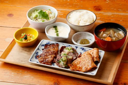 3 kinds of grilled black pork & grated yam rice