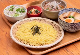 【温】特製つけ麺&選べるミニ丼(つけ汁をお選び下さい(ピリ辛チゲ/濃厚魚介とんこつ))