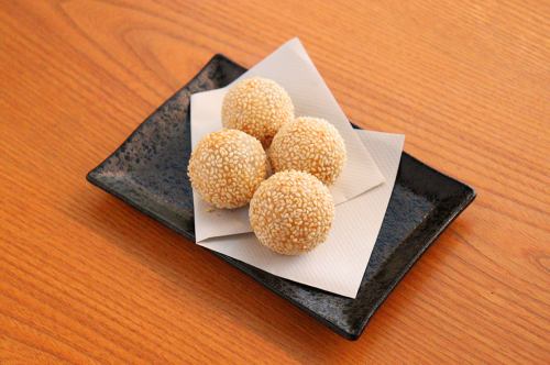 Sesame dumplings