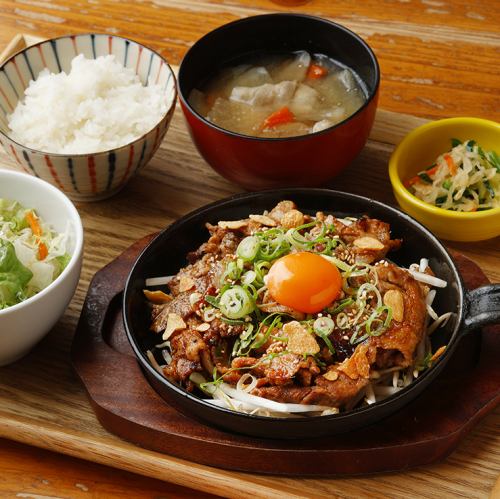 鉄板焼肉ごはん