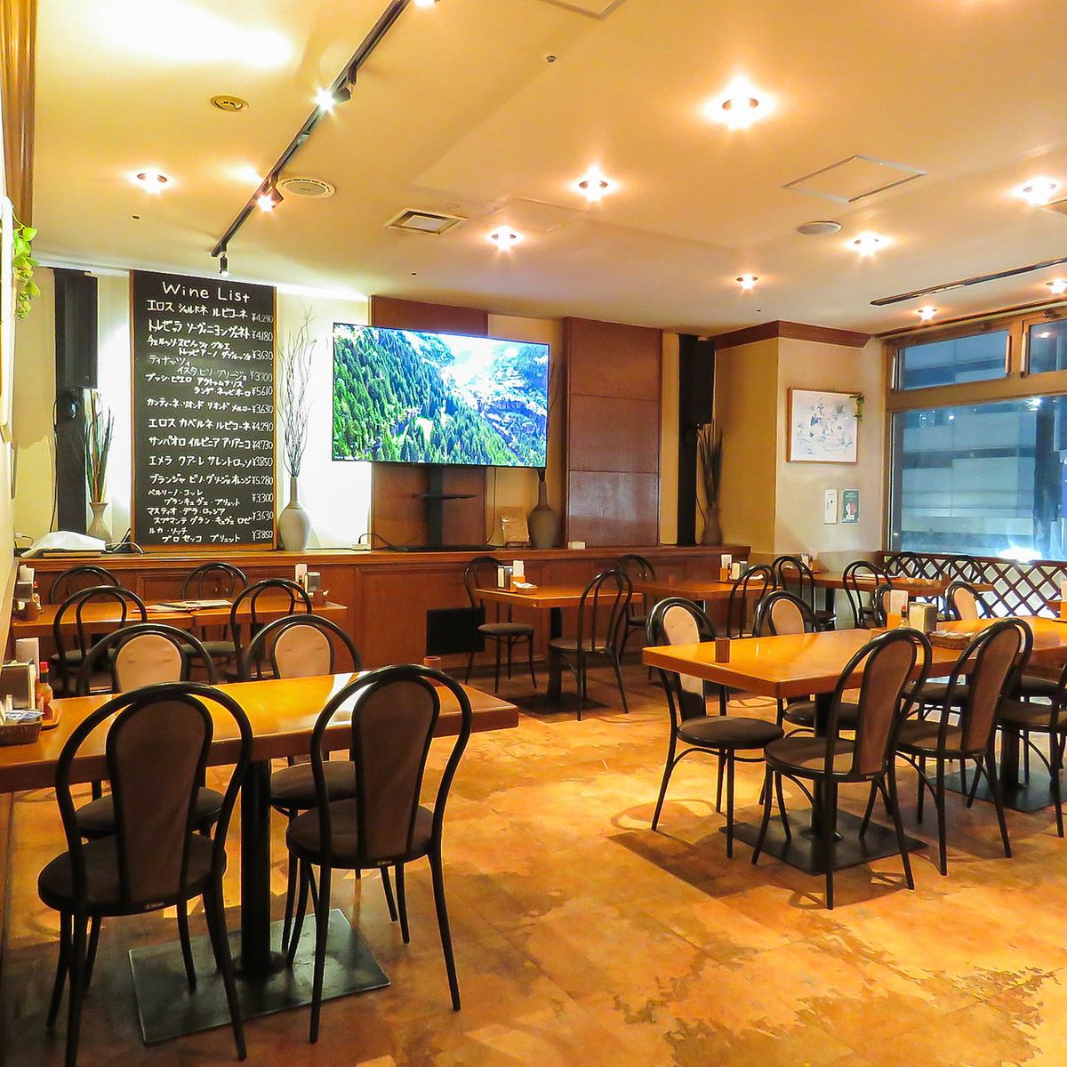 内装までこだわったおしゃれな空間でおくつろぎ頂けます