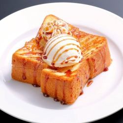 蓬鬆的法式吐司