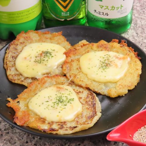 チヂミは5種類ご用意◎人気は「じゃがいもチヂミ」