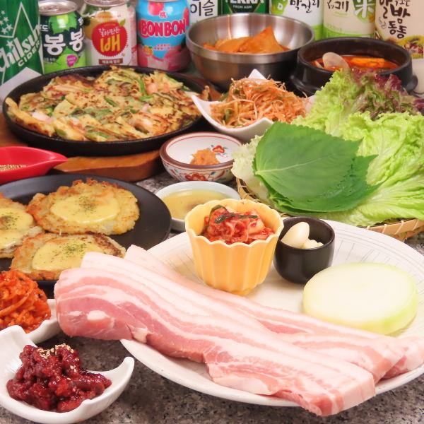美味しい韓国料理をご用意♪お酒に合う一品料理からいっぱい食べたい方にも満足のご飯物もあります◎