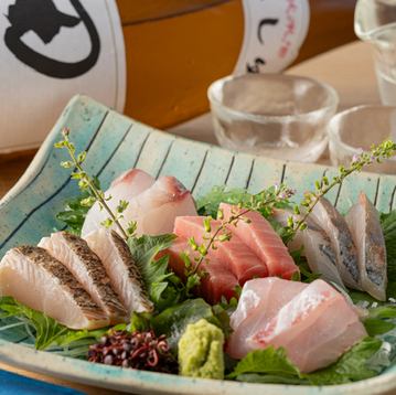 新鮮な食材のみを厳選。鮮度が活きる『お造り』は盛り合わせで