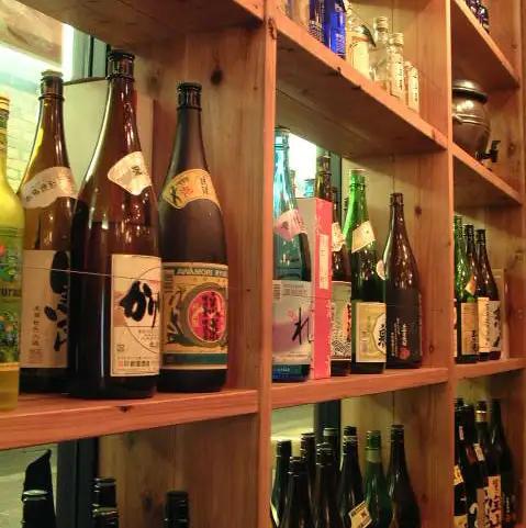 【全席喫煙可能】小箱ながらにも充実した焼酎が☆旨い料理と旨い酒をぜひご賞味ください★
