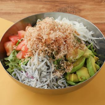 Whitebait and avocado salad