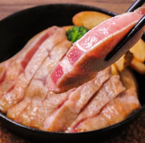 芳寿豚ロースステーキ　～わさびと塩で～