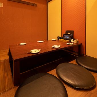 Completely private room with sunken kotatsu♪ The partition can be changed according to the number of people.A completely private room that can accommodate up to 20 people!