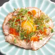 Seared salmon carpaccio
